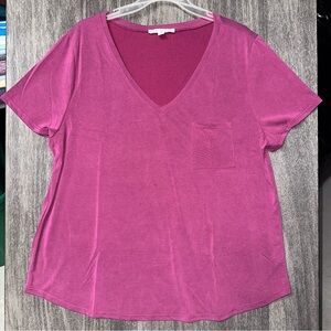 Green Envelope V-Neck Short Sleeve Shirt